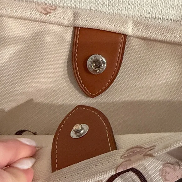 Coach Cream Tote with Brown Accents - Picture 3 of 9